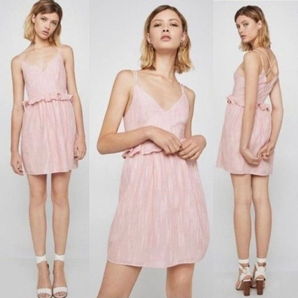 BCBGeneration Dress Prink Ruffle Size 4 NWT